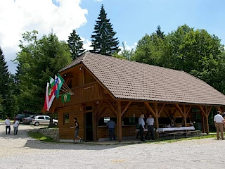 Oskrbna točka stavba